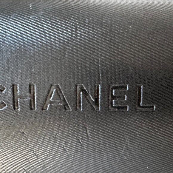 Chanel Sunglasses - Picture 4 of 6